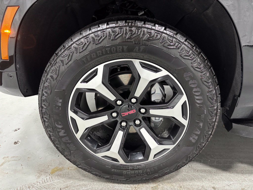 Used 2026 GMC Yukon XL AT4 AWD/4WD image 64
