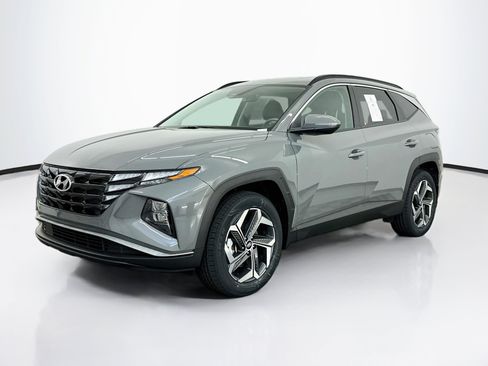 Used 2024 Hyundai Tucson SEL w/ Convenience Package AWD/4WD image 3