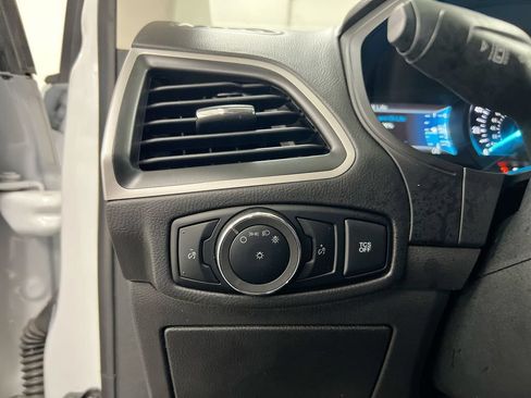 Used 2024 Ford Edge SEL AWD/4WD image 18