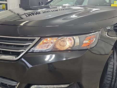 Used 2018 Chevrolet Impala LT FWD image 35