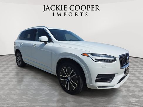 Used 2020 Volvo XC90 T6 Momentum AWD/4WD image 3