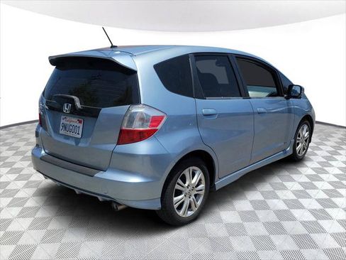 Used 2011 Honda Fit Sport image 4
