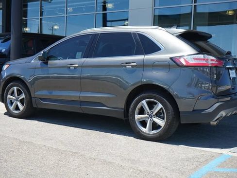 Used 2019 Ford Edge SEL w/ Equipment Group 201A FWD image 6
