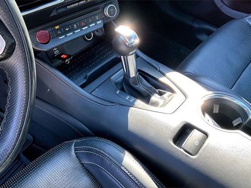 Used 2024 Ford Mustang Premium image 17