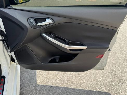 Used 2015 Ford Focus ST FWD image 23