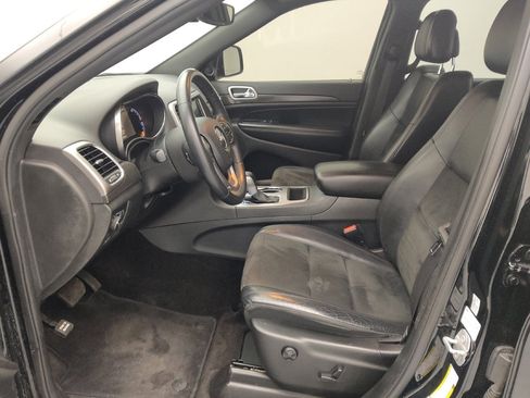 Used 2018 Jeep Grand Cherokee Altitude image 17