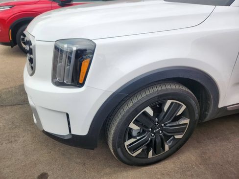 Certified 2025 Kia Telluride SX Prestige AWD/4WD image 15