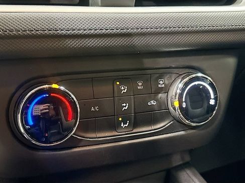 Used 2024 Chevrolet TrailBlazer LS w/ LS Convenience Package AWD/4WD image 16