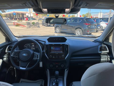 Used 2023 Subaru Forester BASE image 20