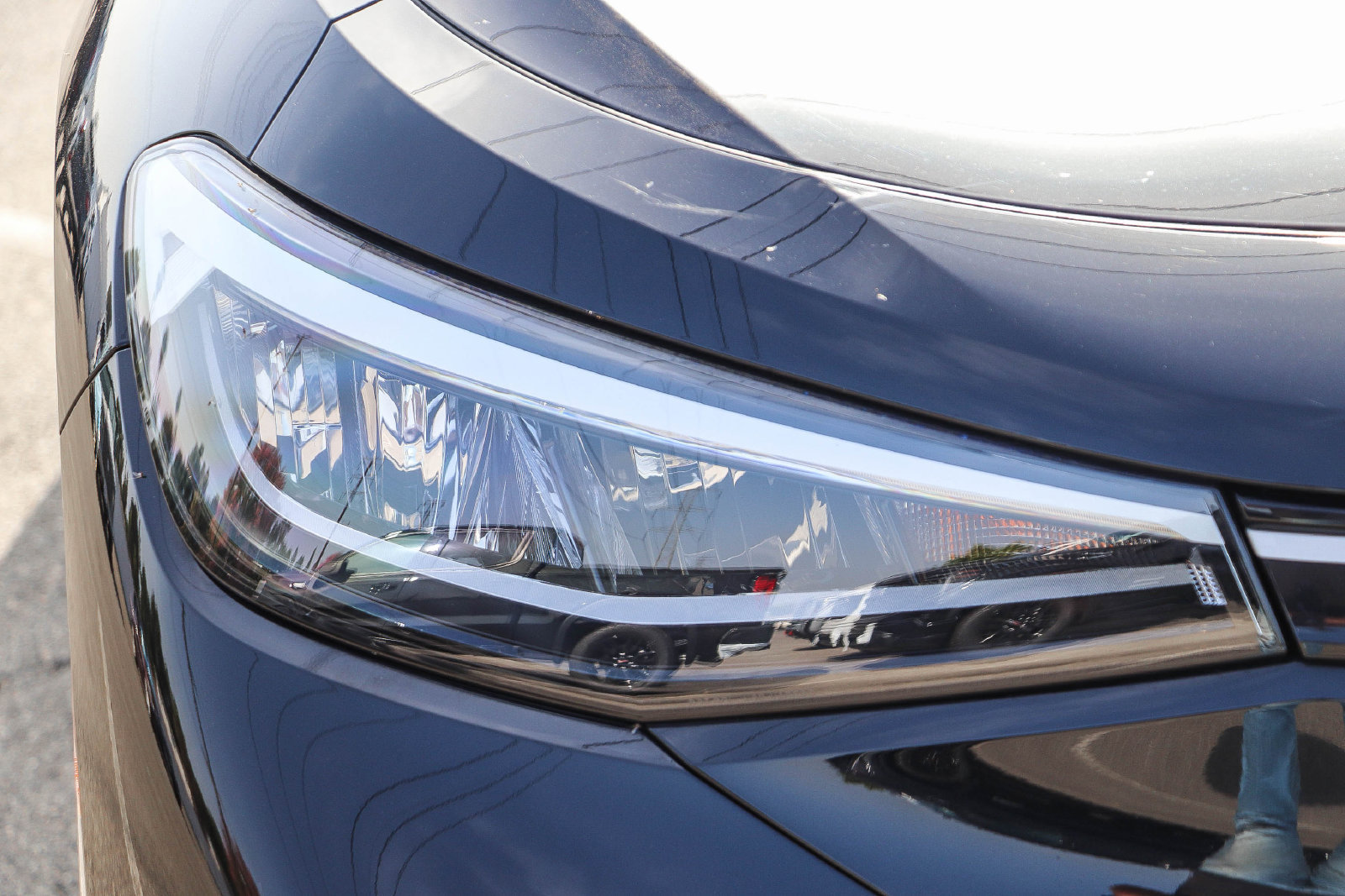 Used 2023 Volkswagen ID.4 Pro RWD image 4