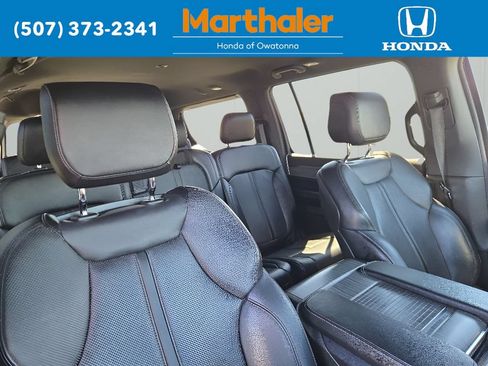Used 2024 Jeep Wagoneer Series II w/ Flexible Seating Group AWD/4WD image 21