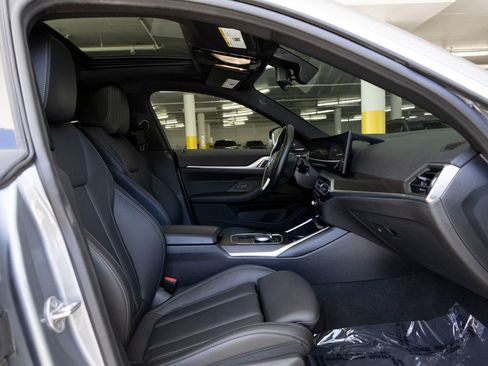 Used 2023 BMW i4 eDrive40 w/ Premium Package RWD image 27