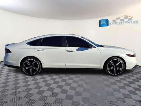 Used 2024 Honda Accord Sport image 7