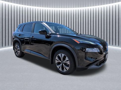 Used 2023 Nissan Rogue SV AWD/4WD image 2