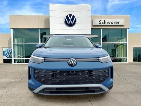 New 2026 Volkswagen Tiguan SE image 9