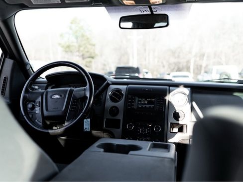 Used 2013 Ford F150 XLT w/ XLT Chrome Pkg image 7