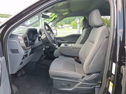 Used 2025 Ford F150 XLT w/ Equipment Group 301A Standard AWD/4WD image 15