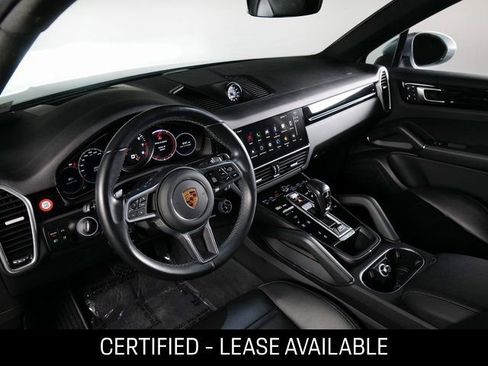 Used 2022 Porsche Cayenne Coupe image 20