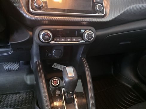 Used 2020 Nissan Kicks SV FWD image 22