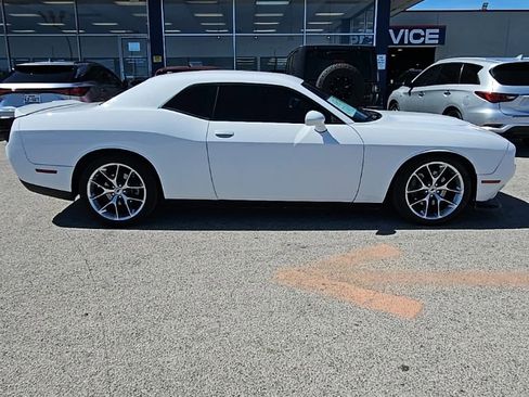 Used 2022 Dodge Challenger GT image 8