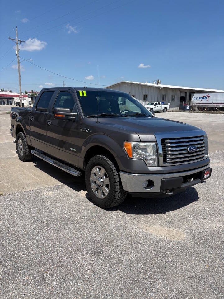 Used 2011 Ford F150 XLT w/ XLT Chrome Pkg AWD/4WD image 2