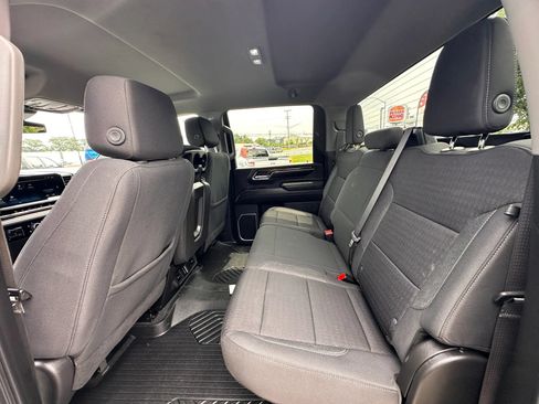 Used 2024 Chevrolet Silverado 2500 LT AWD/4WD image 13