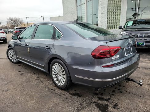 Used 2017 Volkswagen Passat 1.8T SE image 6