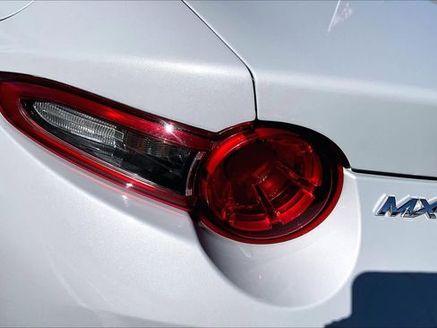 Used 2019 MAZDA MX-5 Miata Grand Touring image 25