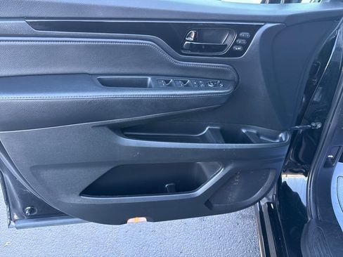 Used 2022 Honda Odyssey Elite image 12