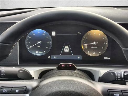 Used 2026 Hyundai Tucson SEL image 10