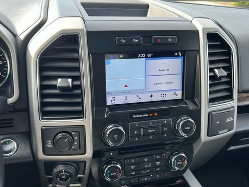 Used 2018 Ford F150 Lariat image 22