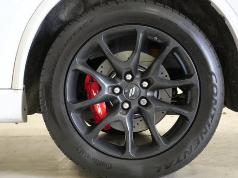 Used 2023 Dodge Durango R/T w/ Tow 'N Go Package AWD/4WD image 10