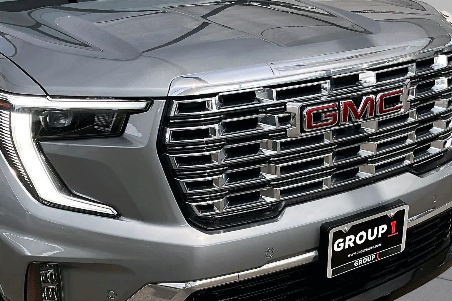 Used 2024 GMC Acadia Denali w/ Super Cruise Package FWD image 30