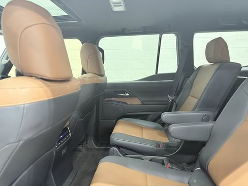 Used 2026 Lexus GX 550 image 30