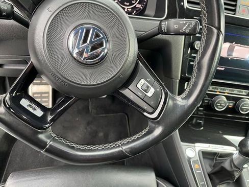 Used 2019 Volkswagen Golf R 4-Door image 41