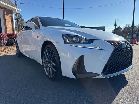 Used 2017 Lexus IS 300 AWD image 6