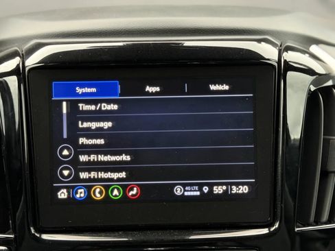 Used 2024 Chevrolet Traverse RS image 35