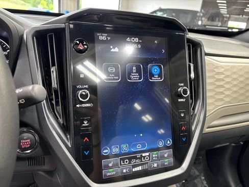 Used 2025 Subaru Forester Premium AWD/4WD image 18