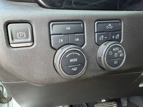 Used 2024 Chevrolet Silverado 2500 LT w/ Convenience Package AWD/4WD image 20