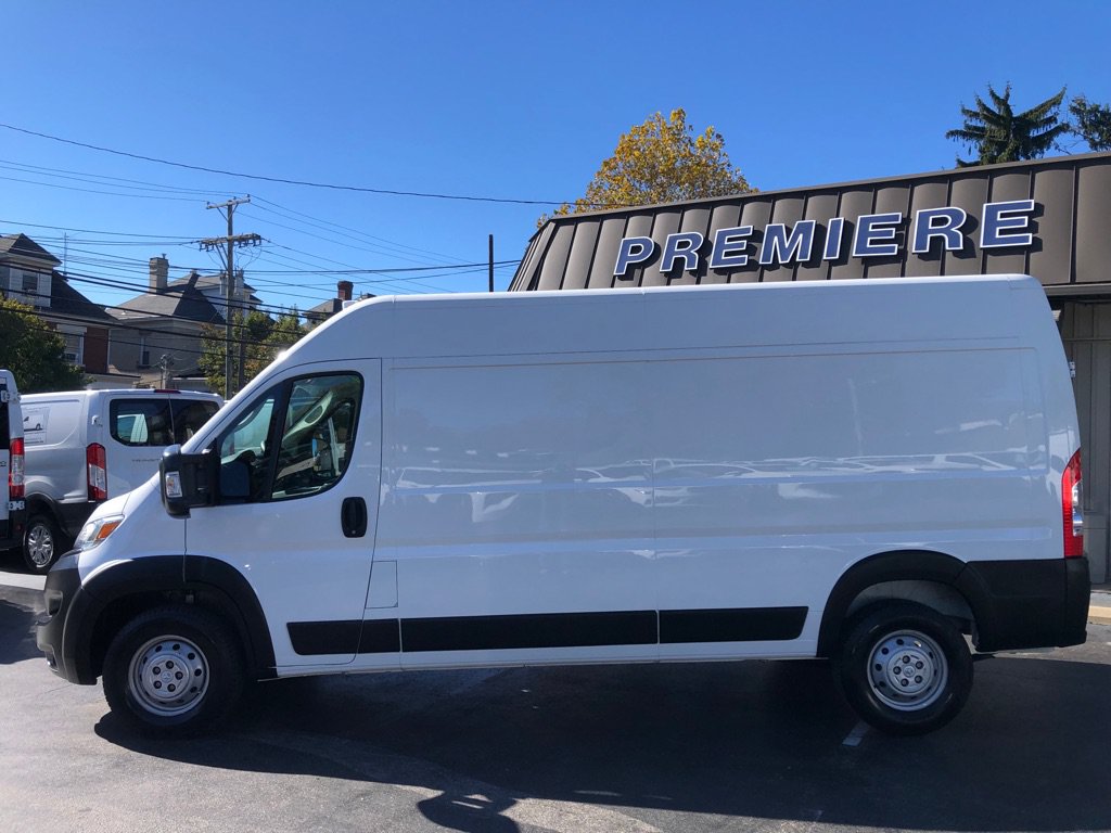 Used 2023 RAM ProMaster 2500 FWD image 3