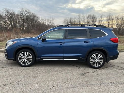 Used 2022 Subaru Ascent Limited w/ Technology Package image 2