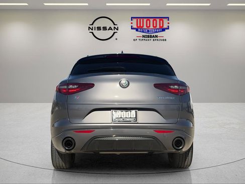Used 2023 Alfa Romeo Stelvio Veloce AWD/4WD image 4