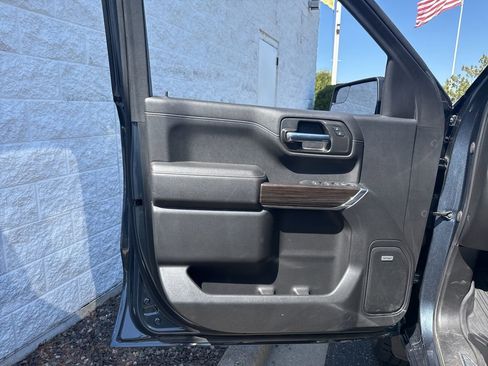 Used 2020 Chevrolet Silverado 1500 LT Trail Boss image 8