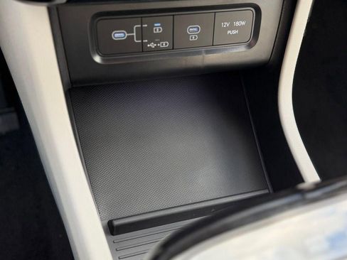 New 2026 Hyundai Tucson Limited image 19