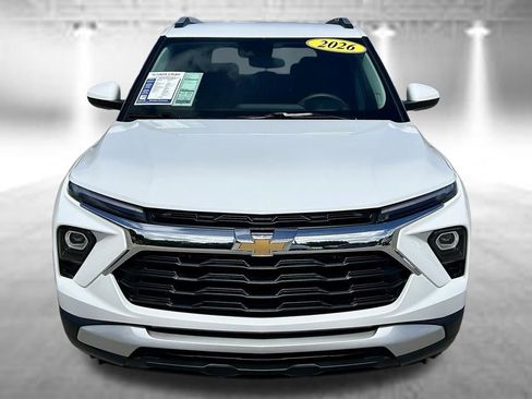 Used 2026 Chevrolet TrailBlazer LT FWD image 2