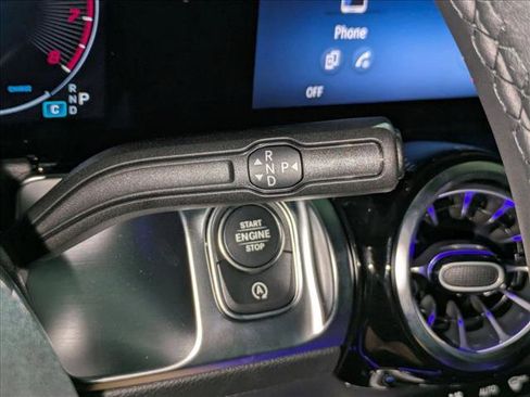 New 2026 Mercedes-Benz GLB 250 image 12