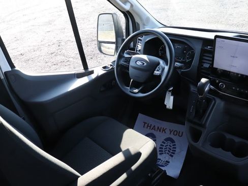Used 2023 Ford Transit 350 XLT image 8