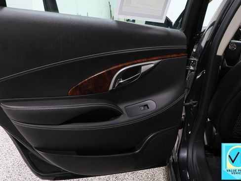 Used 2013 Buick LaCrosse Leather image 24