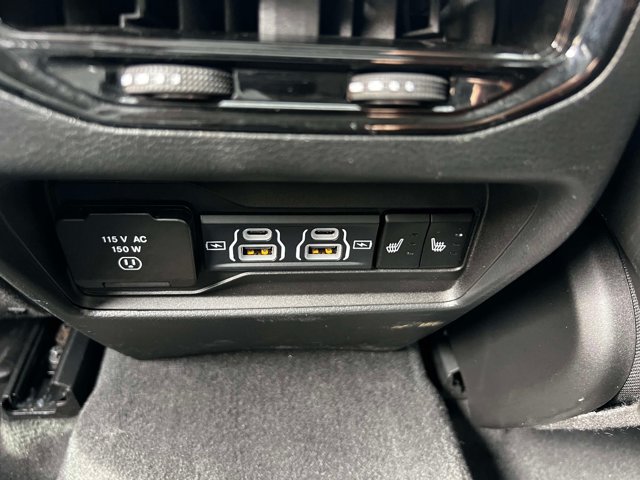 Used 2023 Jeep Grand Cherokee Limited w/ Luxury Tech Group II AWD/4WD image 12