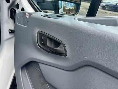 Used 2019 Ford Transit 250 138 RWD image 22